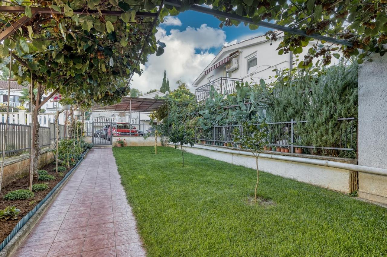 Apartment Lucijan Poreč Exteriör bild
